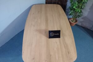 eettafel industrieel matrixpoot tafel deensovaal deens ovaal verjong facetrand eiken x-poot trapezium trapezium-poot maatwerk transparant mat gelaakt woonwinkel nieuw zwolle ovaal massief woonkeuken wie verkoopt maatwerk tafels in zwolle vd zwolle wie verkoopt deens ovale tafels in zwolle vd zwolle